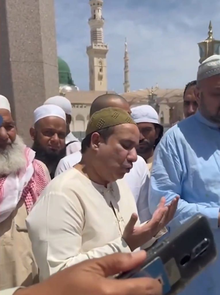 Rahat Fateh Ali Khan's Naat Recitation Video from Madina