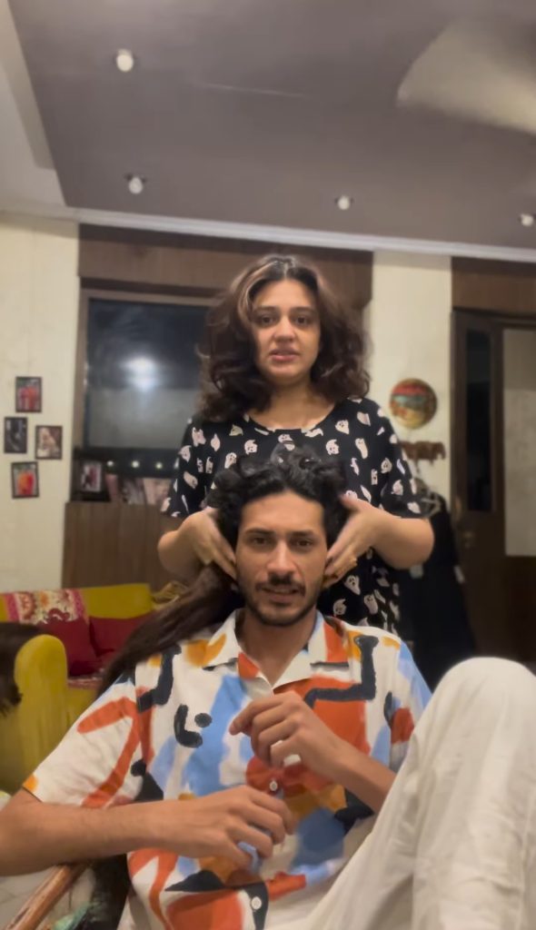 Zara Noor Abbas's Cute Video With Brother