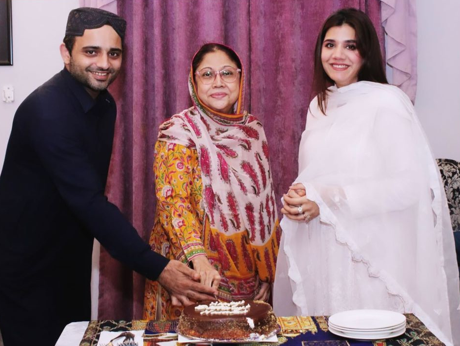 Kiran Ashfaque Hussein Dar Celebrates Husband's Birthday