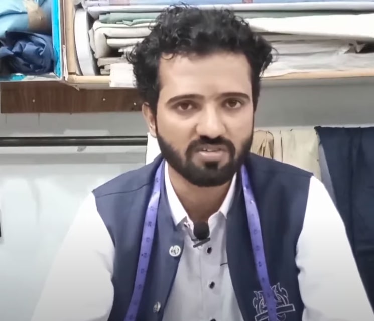 Pakistani Tailor's Charity Spirit Wins Hearts