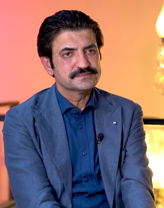 Sher Afzal Marwat's Love For His Wife Will Win Your Hearts