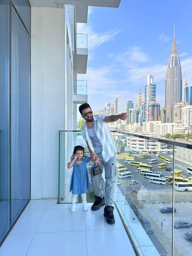 Sarah Khan And Falak Shabir Eid Holidays In Dubai