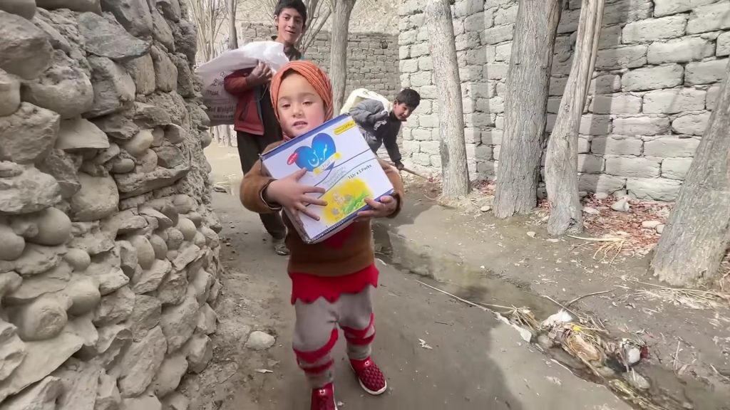 Shirazi Vlogs Wins Hearts With Charity