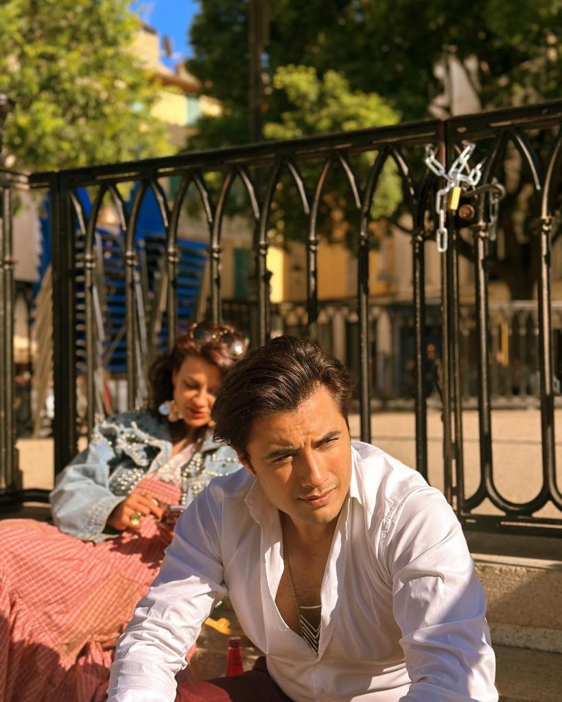 Ali Zafar's Adorable Pictures With Wife From Cannes