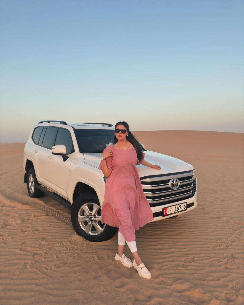 Kanwal Aftab Shares New Clicks From Desert Safari, Abu Dhabi