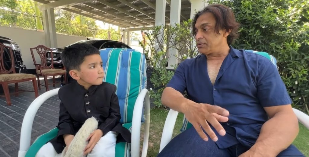 Muhammad Shiraz's Adorable Pictures With Shoaib Akhtar From Their Meet Up