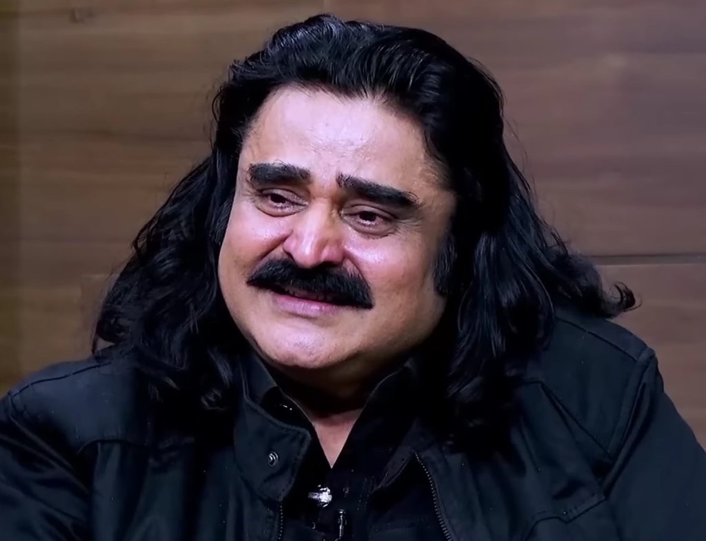 Arif Lohar Breaks Into Tears Remembering His Late Father