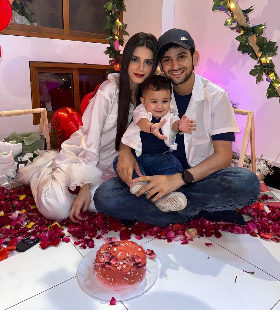 Maaz Safder's Adorable Family Pictures