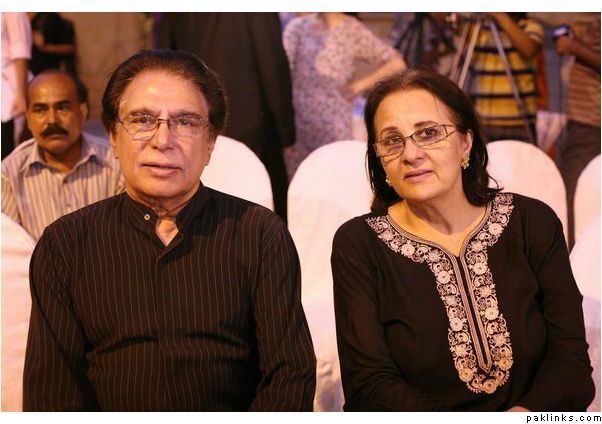 Fans Prayers For Veteran Actor Rahat Kazmi After Seeing His Latest Picture