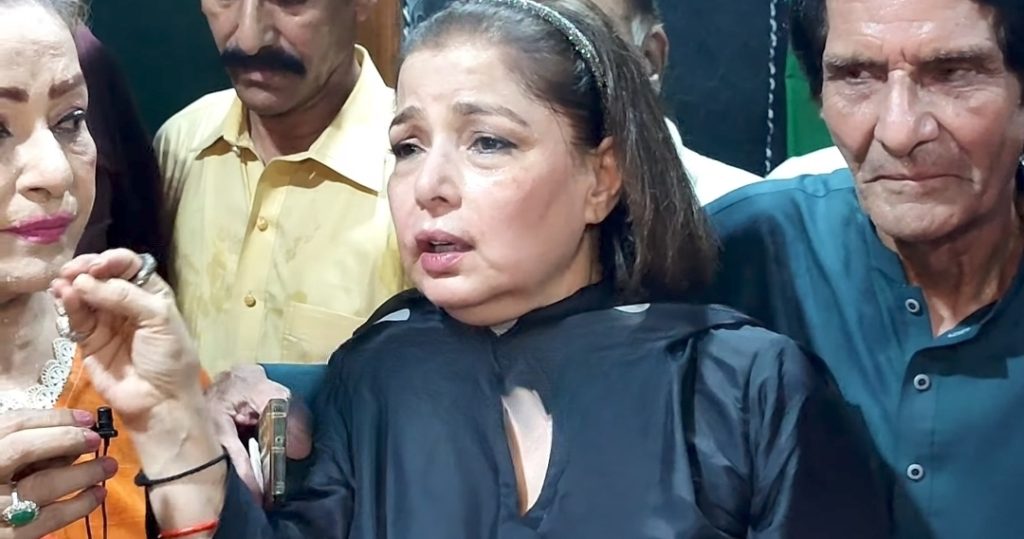 Former Film Star Babra Sharif's Concerns On Film Industry's Decline