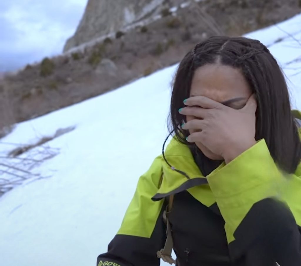 Watch Veena Malik's Fall on Snowy Mountains - Comments