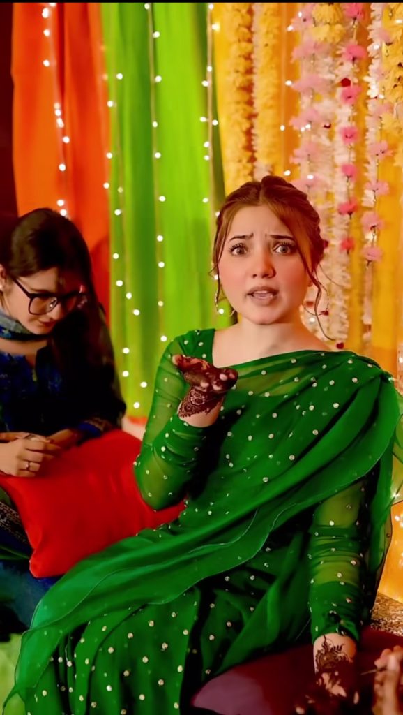 Tiktoker Rabeeca Khan Performance on Mehndi Laga Kay Rakhna Song