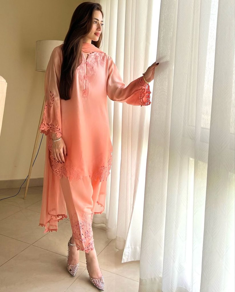 Sana Javed & Shoaib Malik Share Adorable Eid Pictures On Day 3