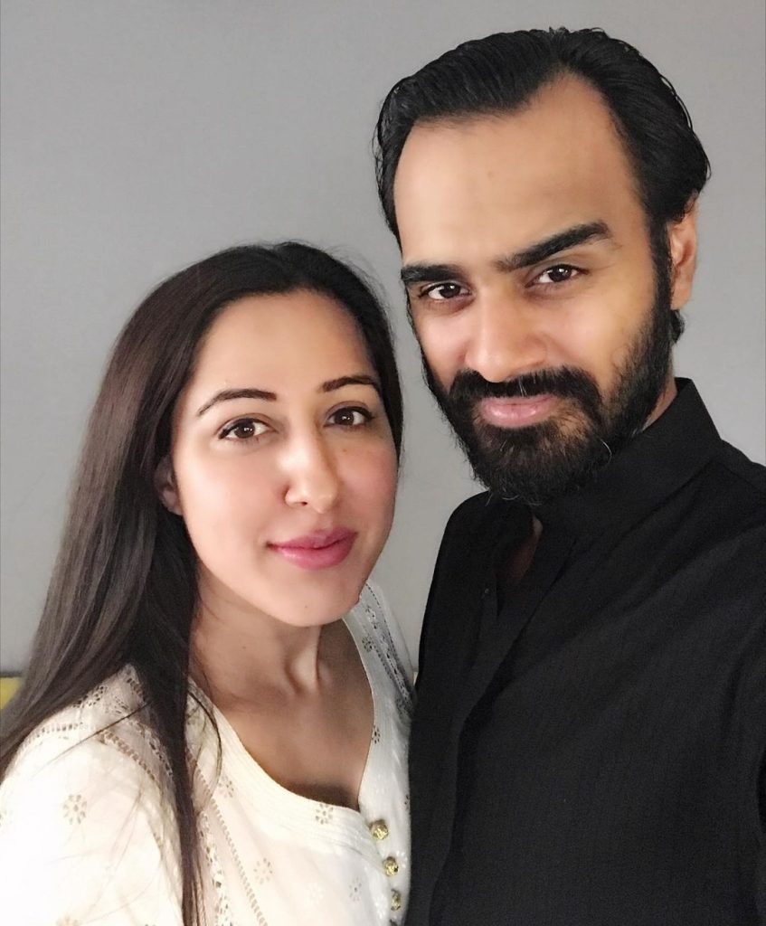 Savera From Radd Yamina Peerzada Pictures With Husband