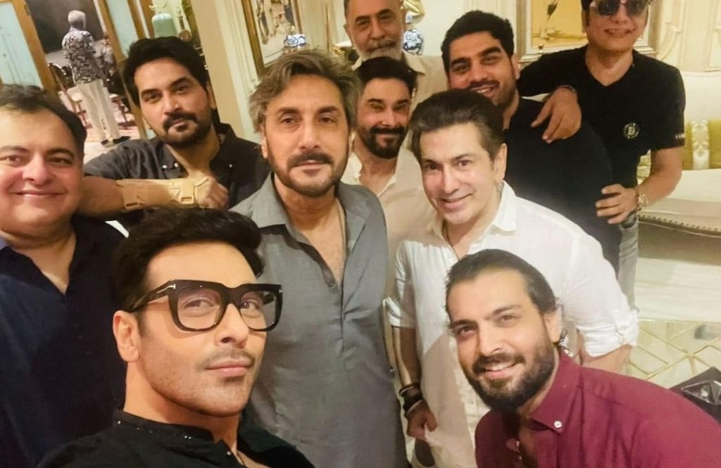 Famous Pakistani Celebrities Spotted At Director Barkat Siddiqui's Dinner