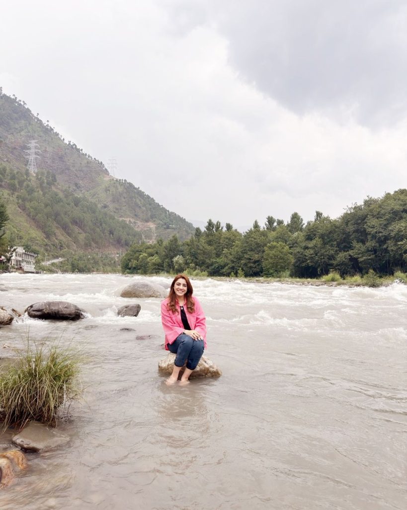 Junaid Niazi With Family In Beautiful Chilas And Balakot