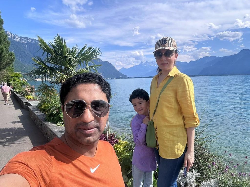 Sharmila Faruqui With Family In Switzerland