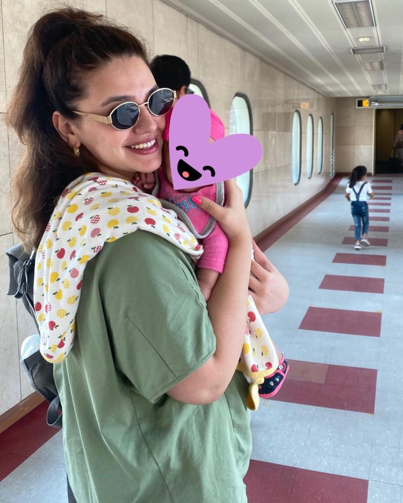 Zara Noor Abbas Latest Clicks With Baby Daughter