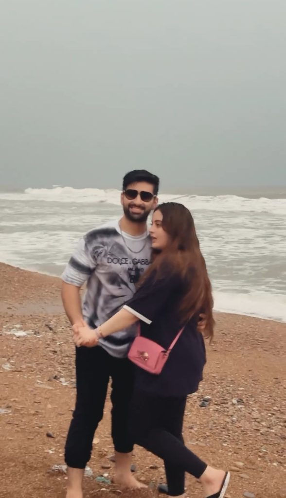 Aiman Khan & Muneeb Butt's Dance Video from Beach