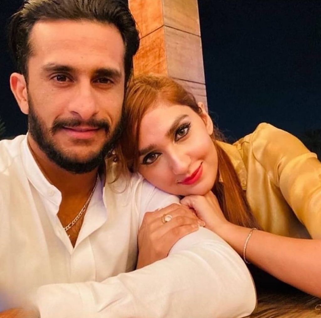 Hassan Ali's New Adorable Pictures With Wife & Daughters