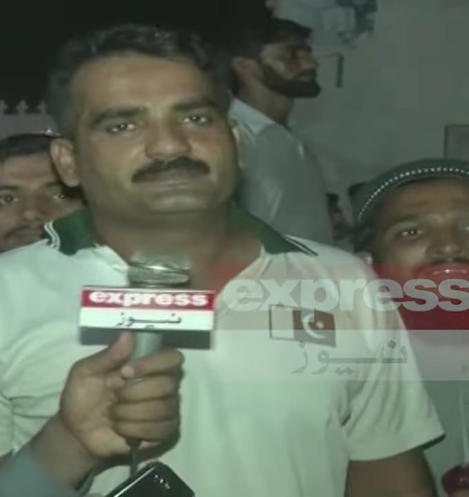 Arshad Nadeem's Mother & Brother Emotional On His Win