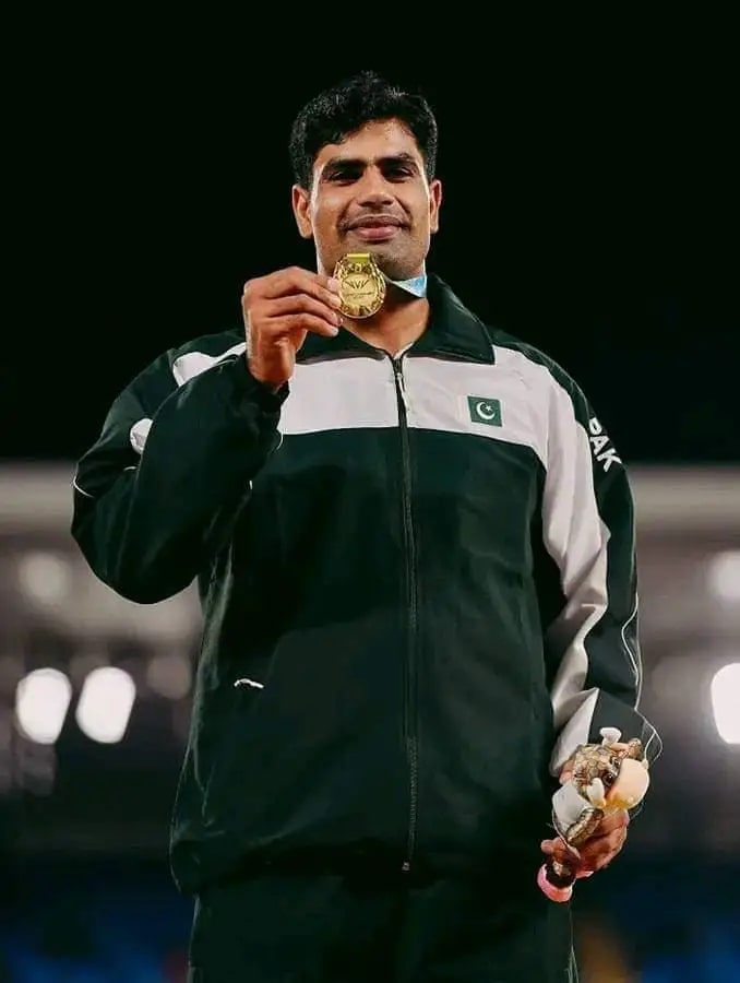 Olympic Champion Arshad Nadeem's Beautiful Family Pictures