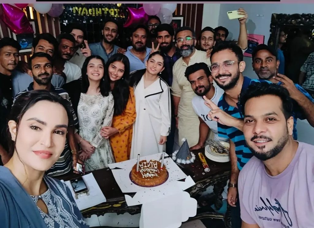 Aina Asif Celebrates Birthday on Drama Set