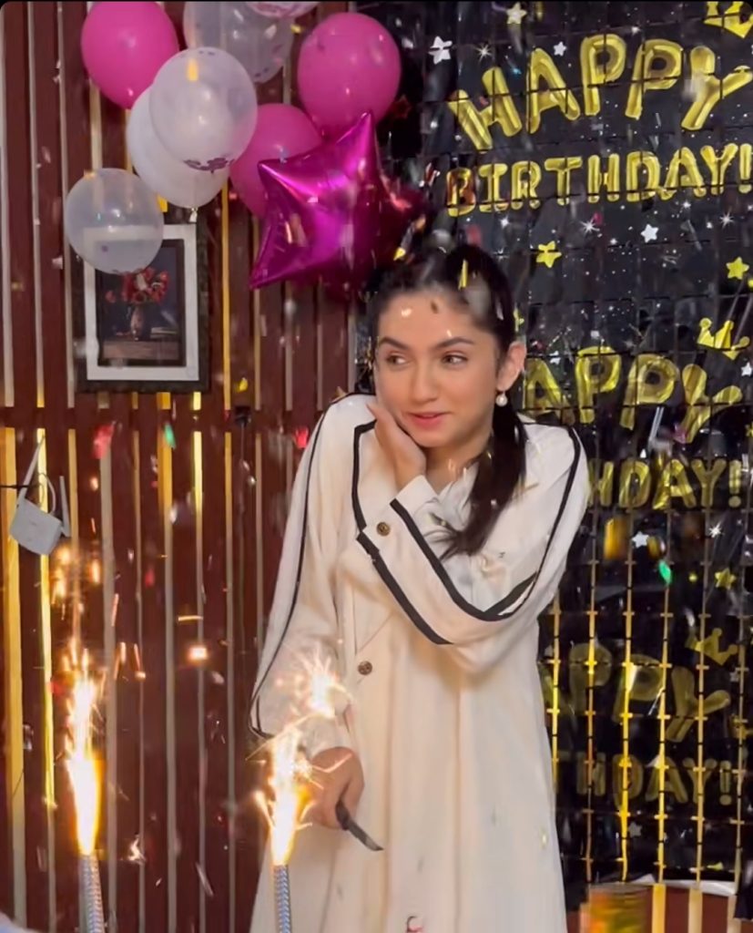 Aina Asif Celebrates Birthday on Drama Set