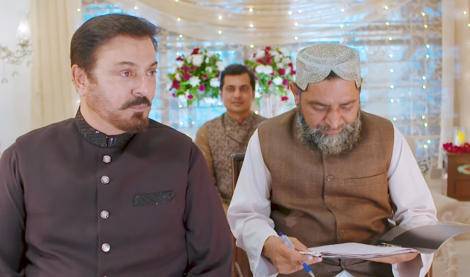 Bismil Episode 12 - Tauqeer and Masooma's Marriage Gets Public Backlash