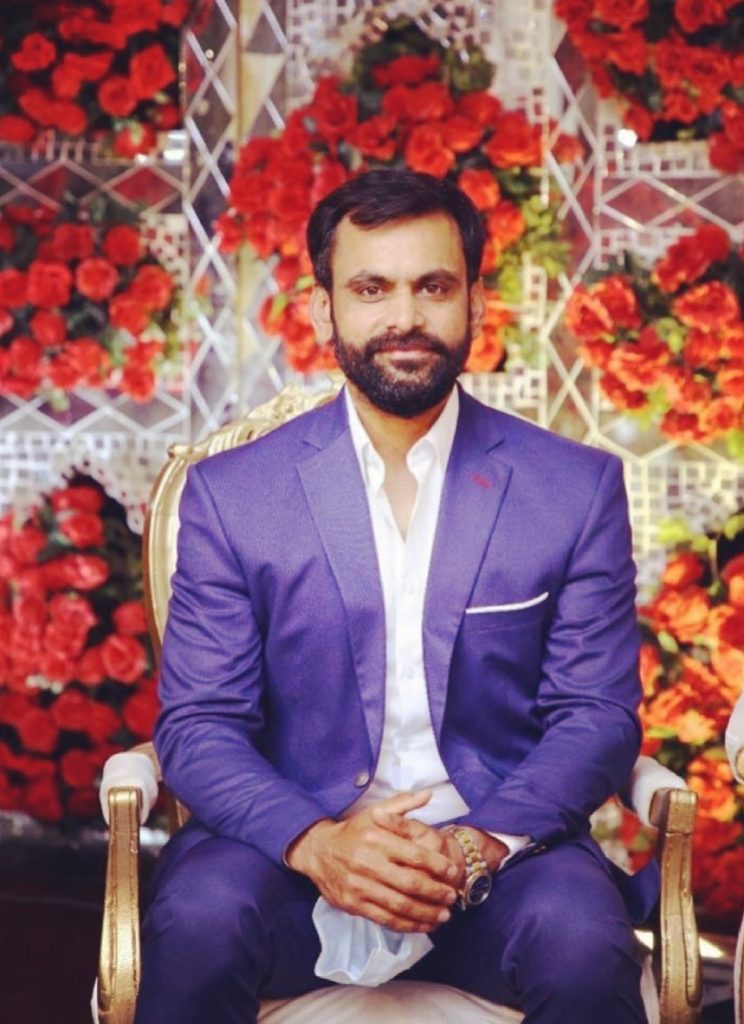 Cricketer Muhammad Hafeez Family Pictures from a Recent Wedding