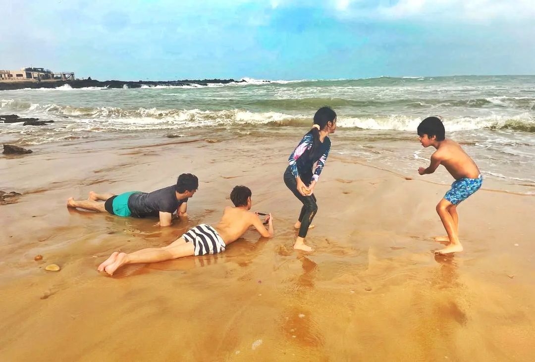 syed-jibran-s-adorable-family-pictures-reviewit-pk
