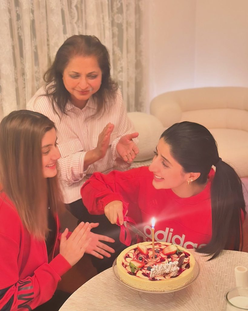 Mawra Hocane Celebrates Her Birthday With Her Family