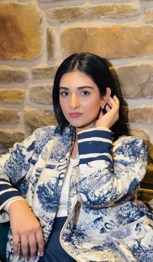 Sarah Khan New Pictures with Daughter from UK Trip