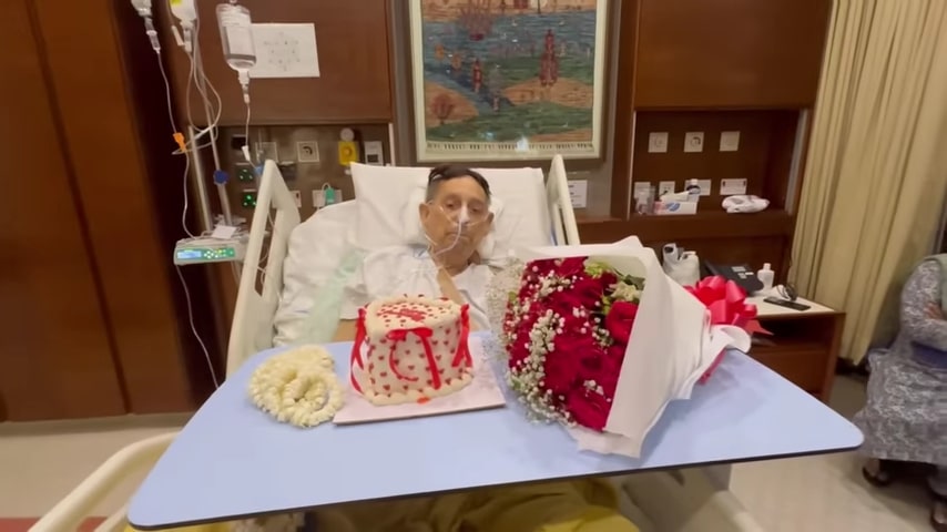 Shagufta Ejaz Celebrates Anniversary With Husband In Hospital