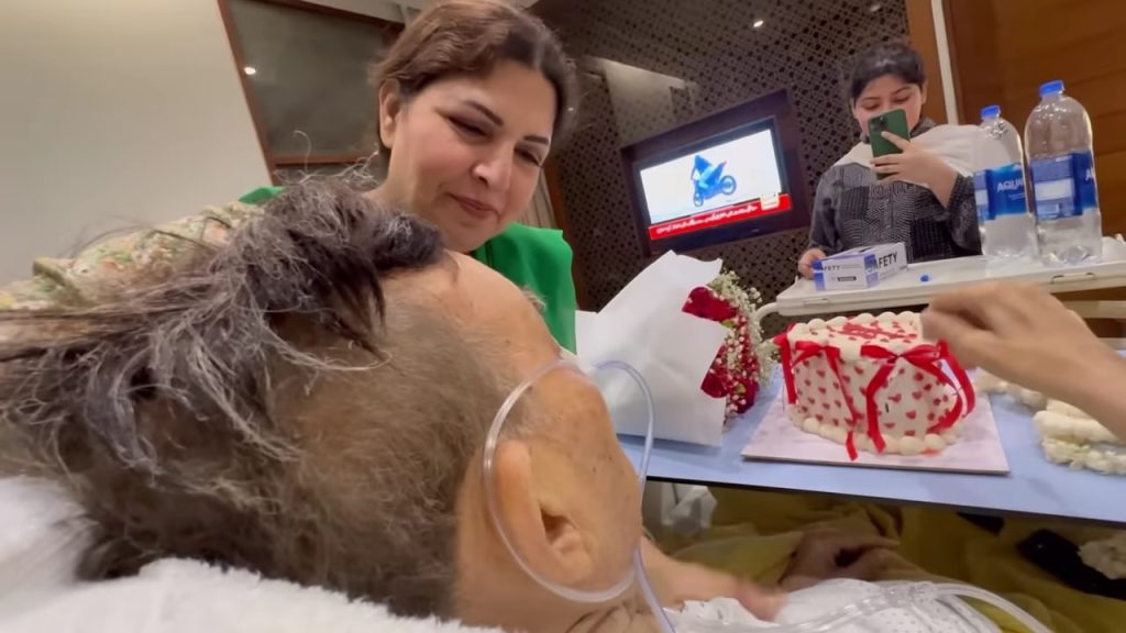 Shagufta Ejaz Celebrates Anniversary With Husband In Hospital