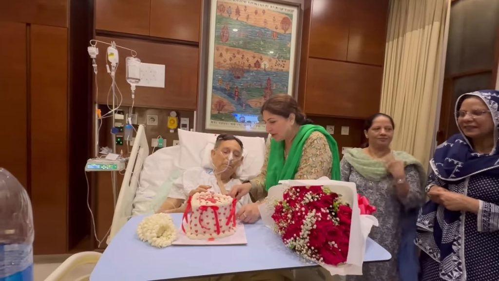 Shagufta Ejaz Celebrates Anniversary With Husband In Hospital