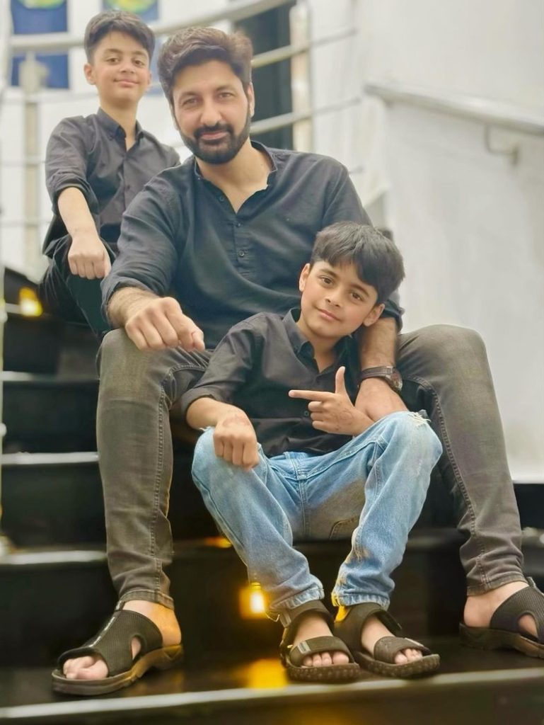 Syed Jibran's Adorable Family Pictures