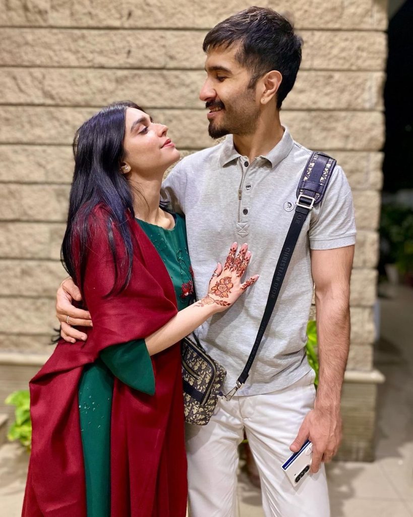 Feroze Khan's Latest Family Pictures