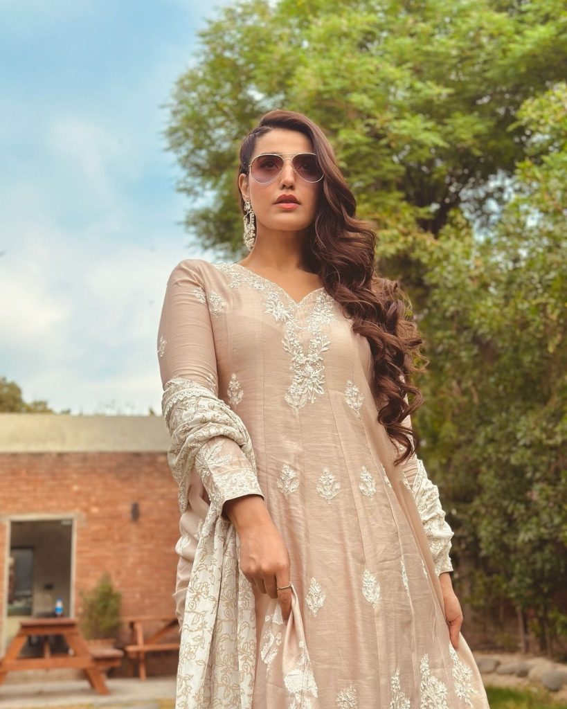 Beautiful Real Life Pictures of Hareem Farooq aka Masooma from Bismil