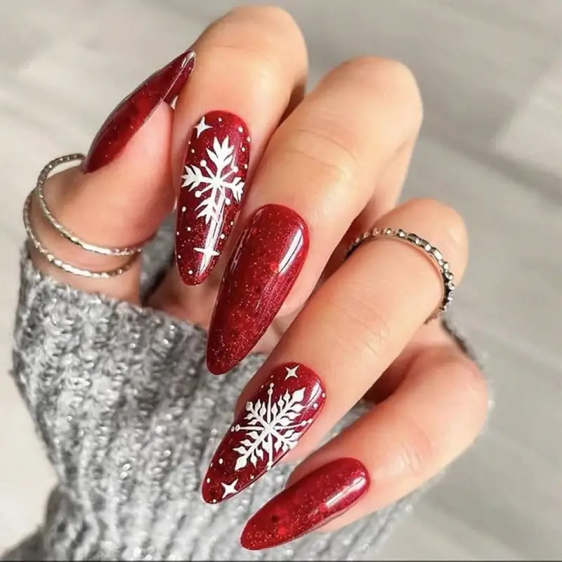 Top New Year's Eve Nail Trends! - 2025