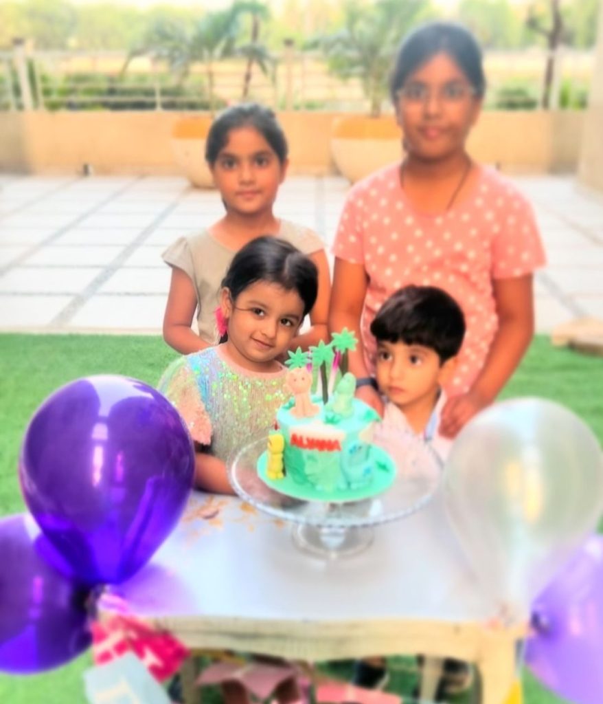 Sarah Khan Celebrates Daughter Alyana Falak's Birthday