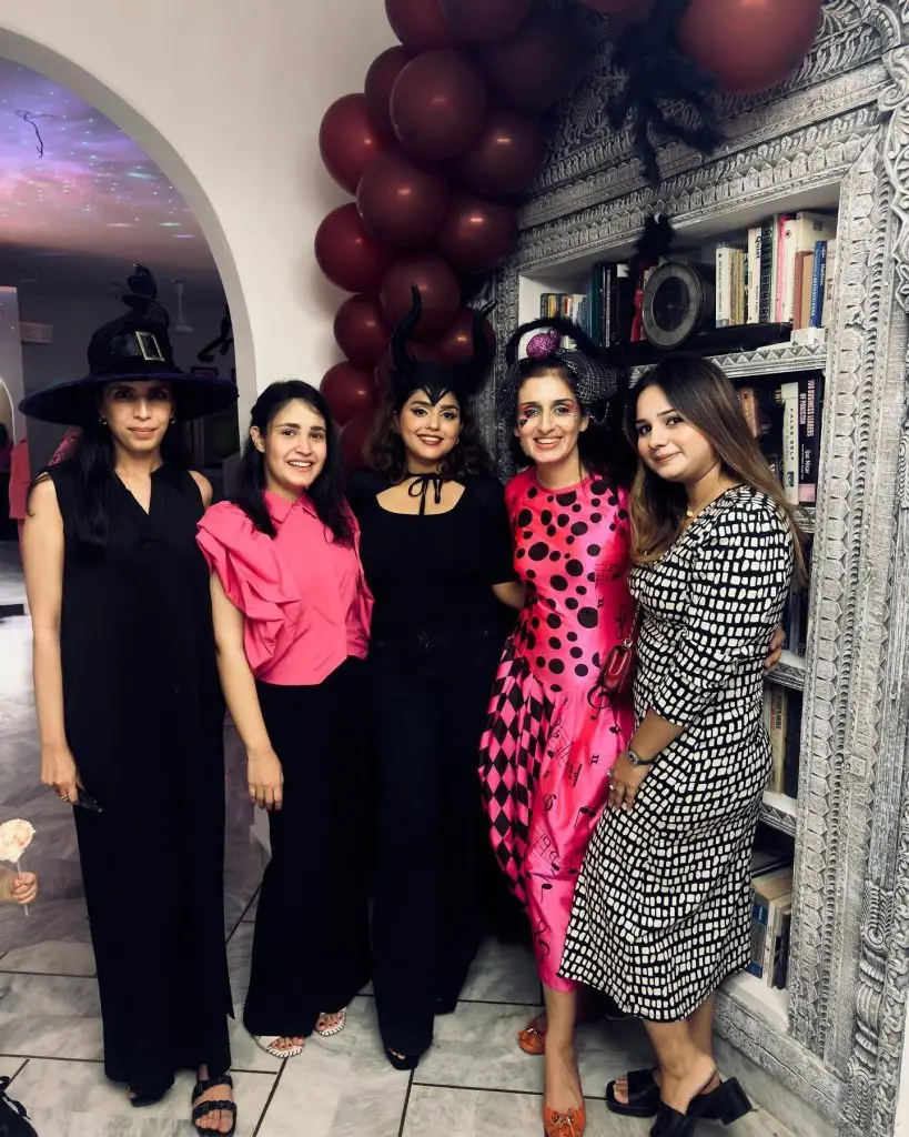 Anumta Qureshi Halloween Celebrations With Son