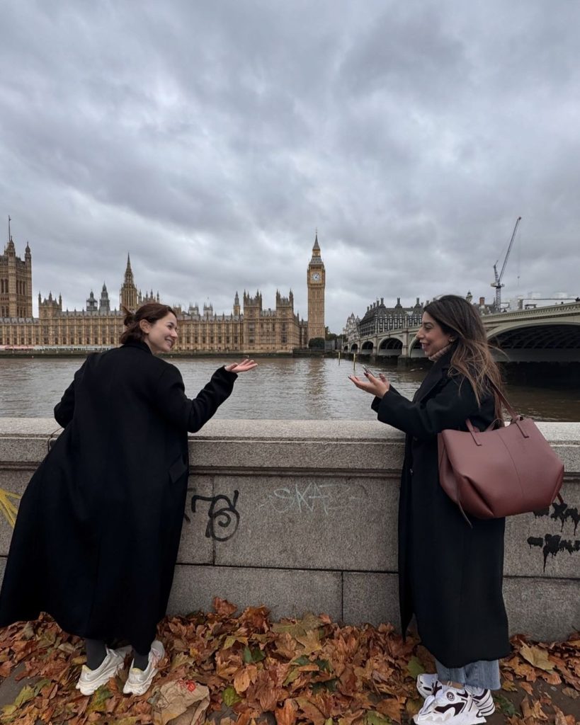 Hania Aamir Stunning Pictures from London