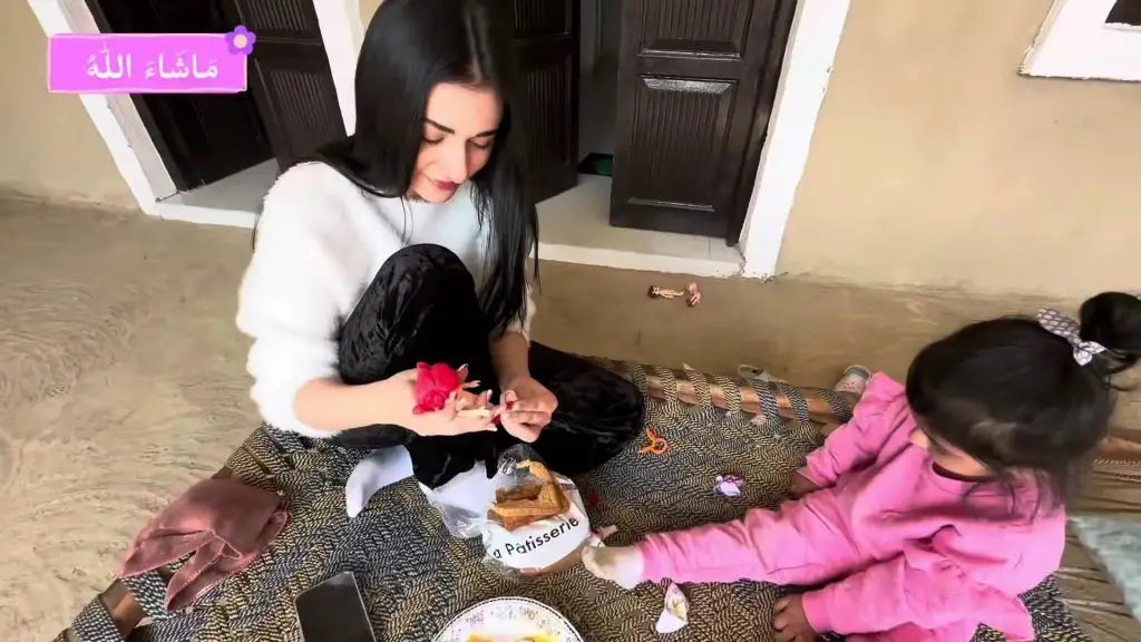 Falak Shabir Gifts Dream Farmhouse To Sarah Khan