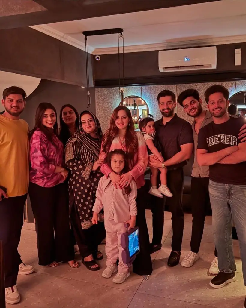 Aiman Khan Celebrates Her Birthday with Family