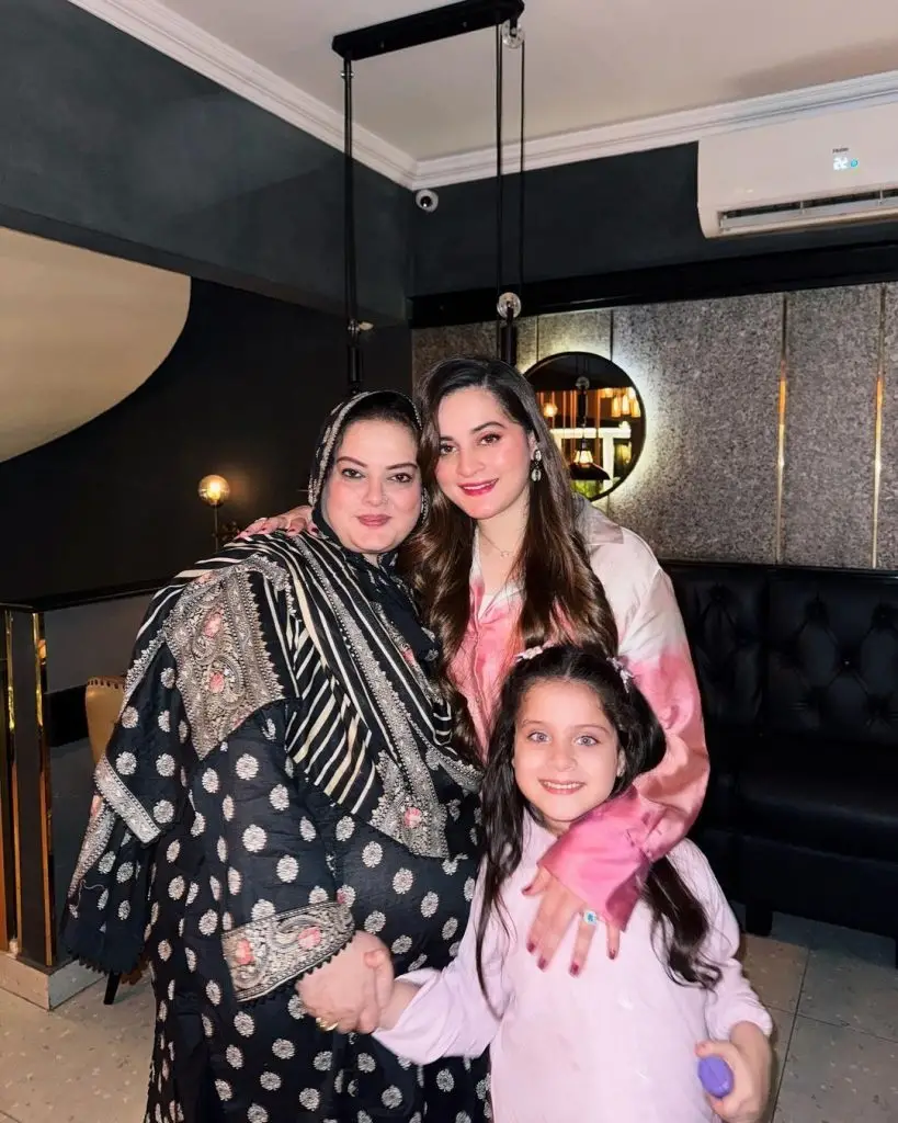 Aiman Khan Celebrates Her Birthday with Family