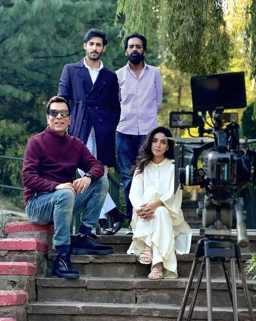 Anmol Baloch Shares BTS Pictures from Iqtidar's Set