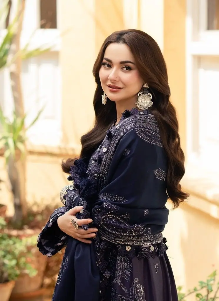 Hania Aamir's Message for Shahrukh Khan