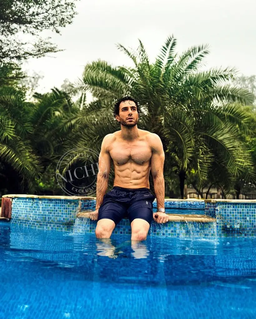 Emmad Irfani's Sizzling Shoot Sparks Reaction