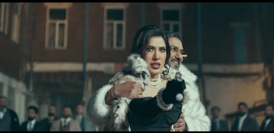 Honey Singh Song Video Featuring Mehwish Hayat Out Now